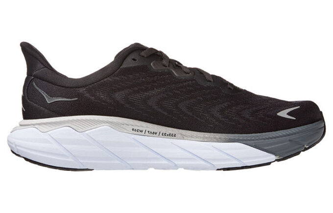 Arahi 6 'Czarno-biały’