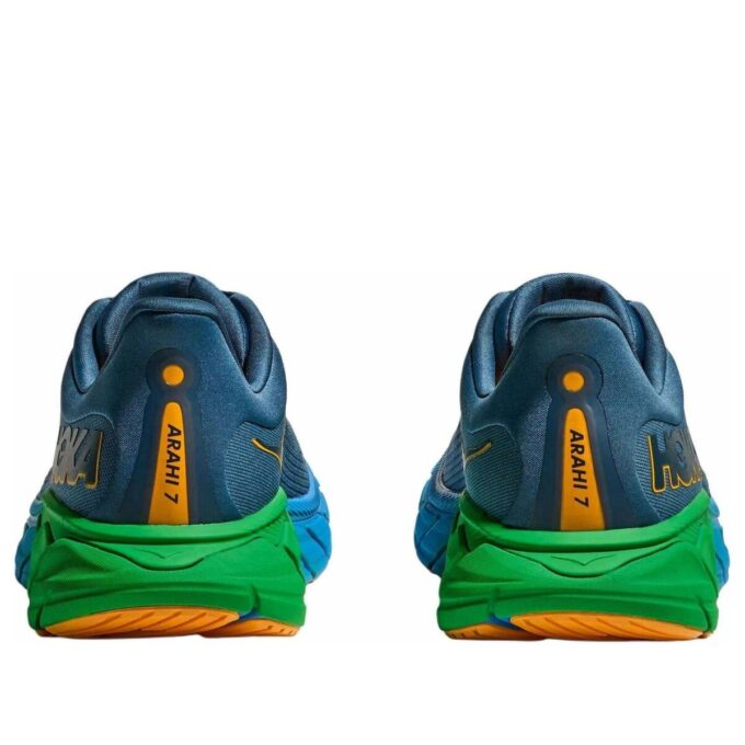 Arahi 7 „Grzmiąca chmura, burzliwe niebo”