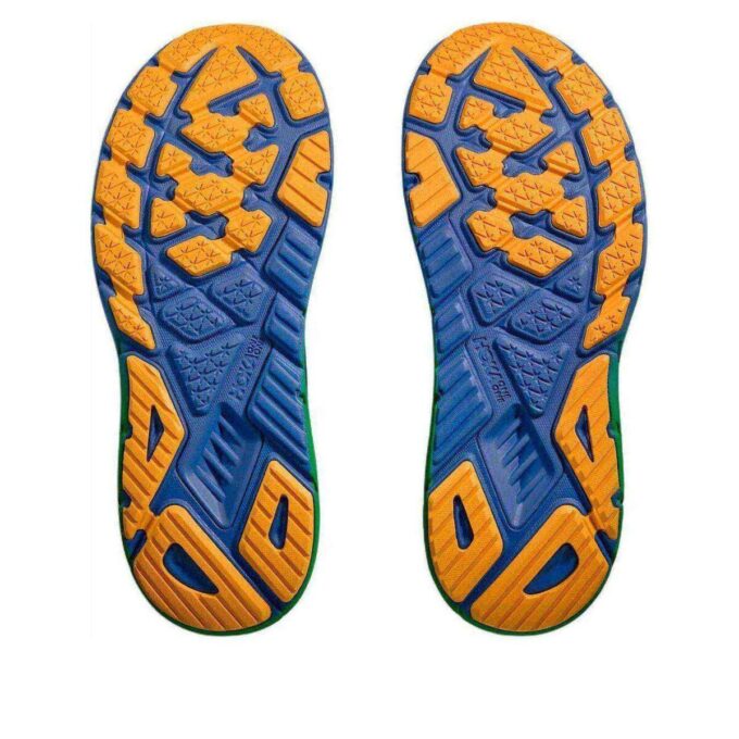 Arahi 7 „Grzmiąca chmura, burzliwe niebo”