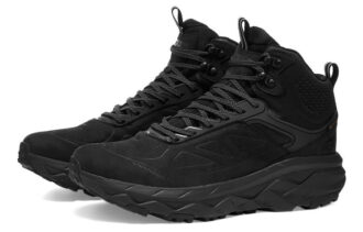 Challenger Mid Gore-tex 'Triple Black’