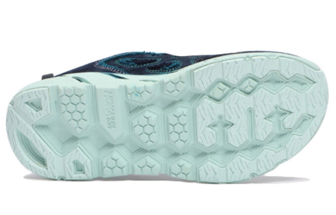 Clifton L. „Haft Kosmosu”