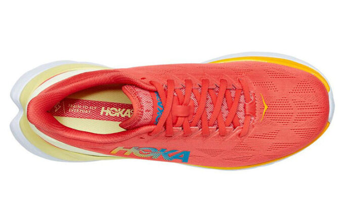 HOKA Mach 4 „Hot Coral”