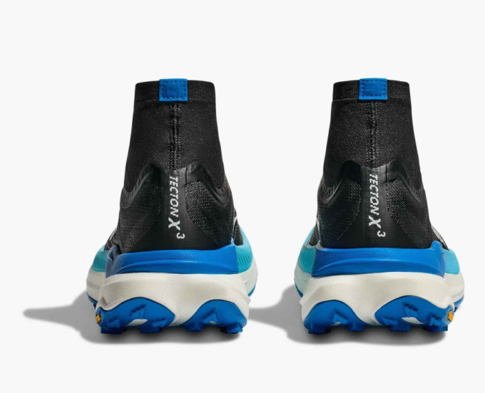 HOKA ONE ONE Stealth/Tech Bondi 8 Caged