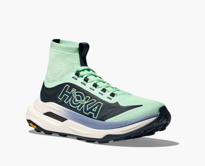 HOKA ONE ONE Stealth/Tech Bondi 8 Caged