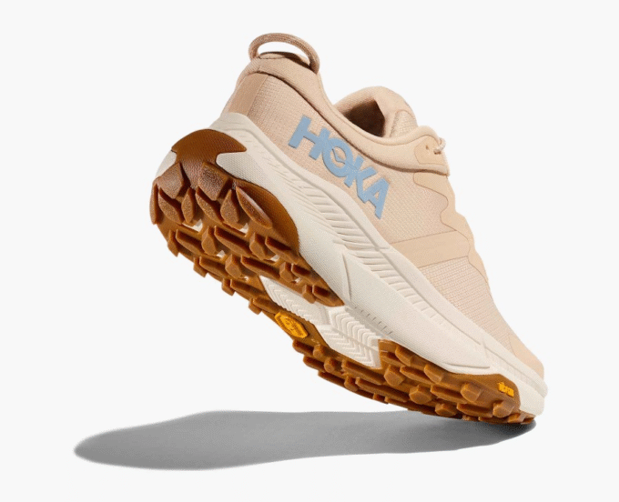 HOKA ONE ONE Transport