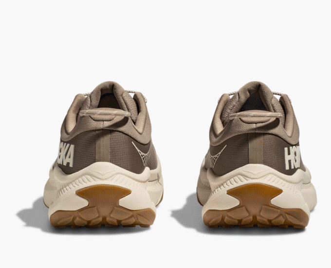 HOKA ONE ONE Transport