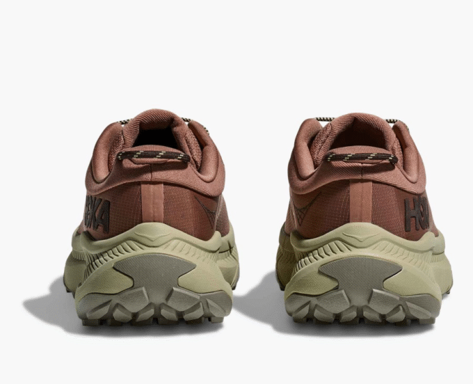 HOKA ONE ONE Transport