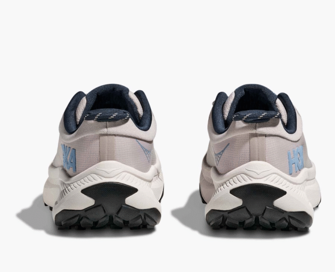 HOKA ONE ONE Transport