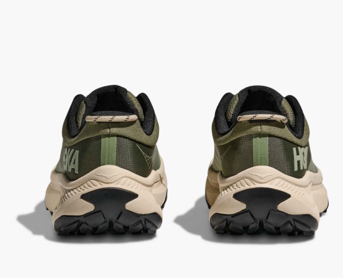 HOKA ONE ONE Transport