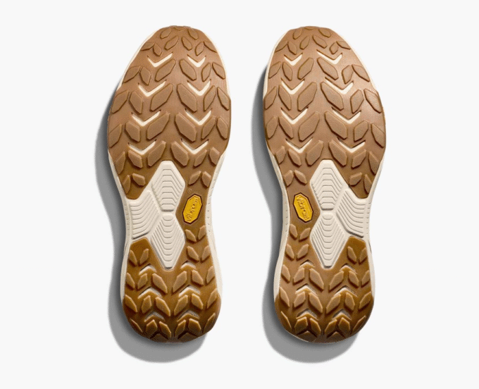 HOKA ONE ONE Transport