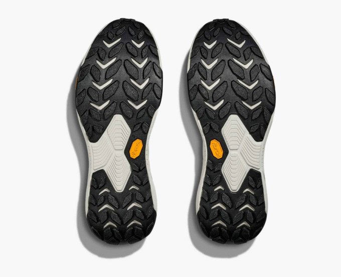 HOKA ONE ONE Transport